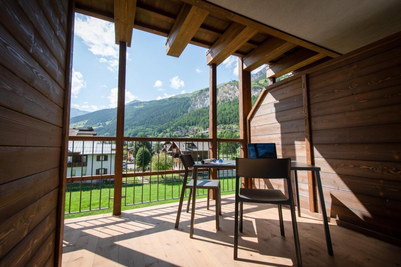 Nira Mountain Resort Futura Pradelle Exterior foto